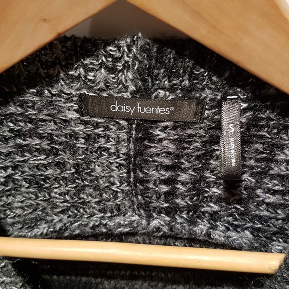 Daisy Fuentes V-neck Button Knit Cardigan - Picture 3 of 6